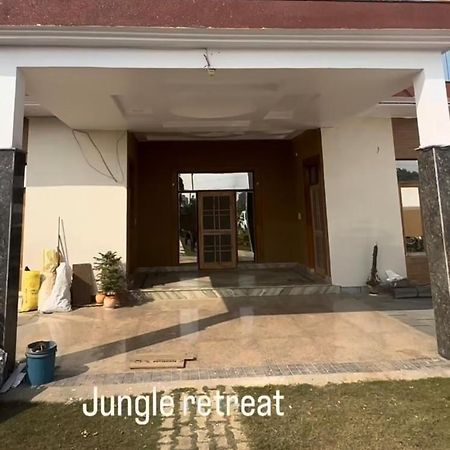 Hotel The Jungle Retreat Ghaziabad Exterior foto